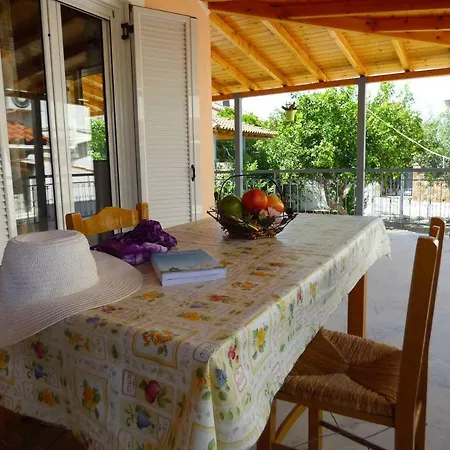 Venetia's Seaside Garden Appartement *
